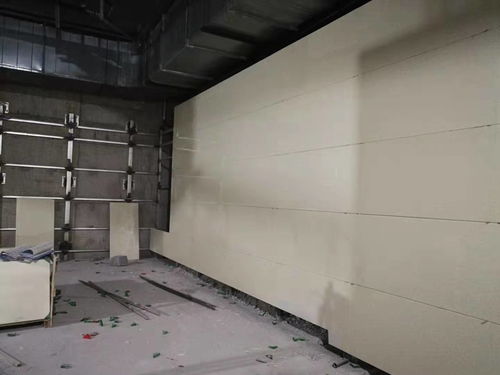 微晶石安全线在建材领域的应用及其甘肃地面出口商批发模式探析